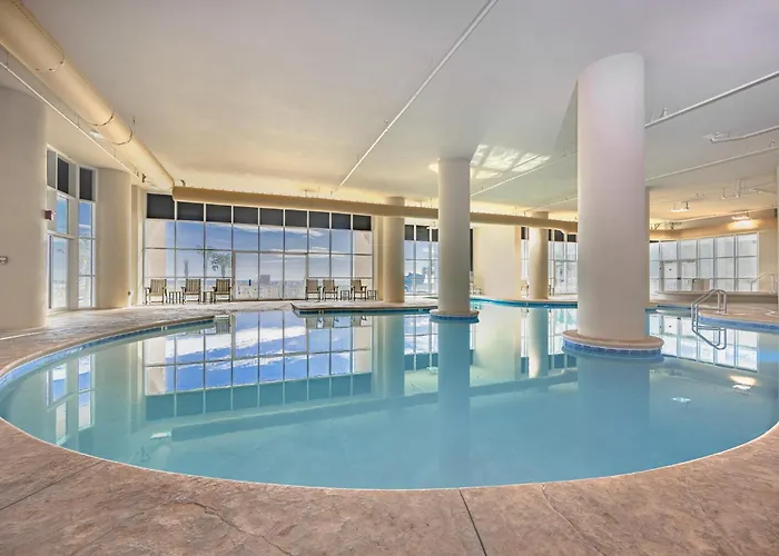 Phoenix Gulf Towers 1706 Apartment