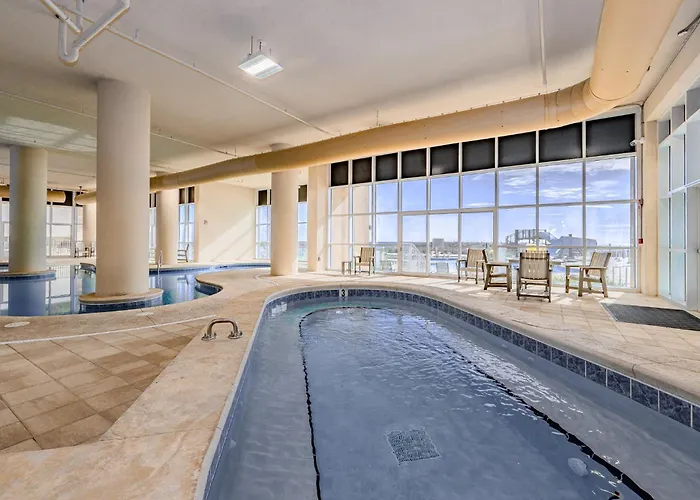 Phoenix Gulf Towers 1706 Apartment