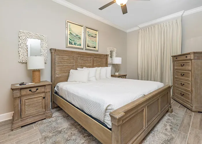 Phoenix Gulf Towers 1706
