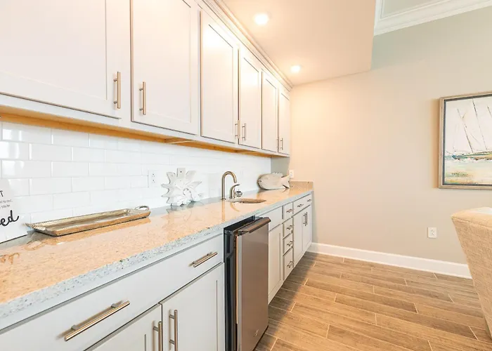 Phoenix Gulf Towers 1706 Apartment